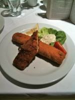 Gem. Fleischpalatschinken mit Sauce Tartare