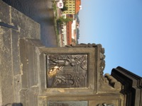 Plaque with shiny dog